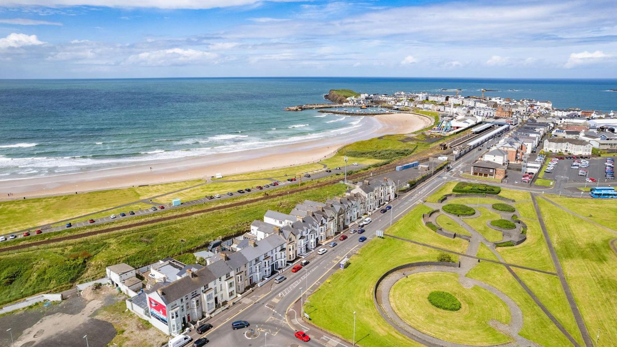 2 Dunluce Green - Portrush By The Sea Ngoại thất bức ảnh