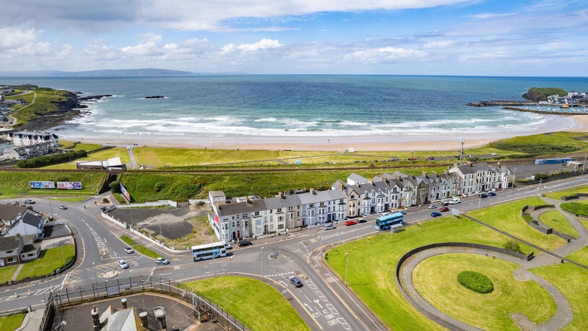 2 Dunluce Green - Portrush By The Sea Ngoại thất bức ảnh